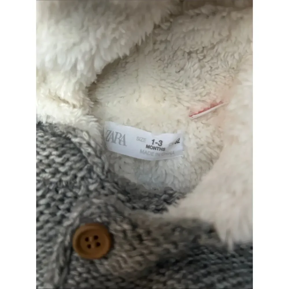Zara Kid’s Gray Knit Hooded Baby Sweater with Cream Sherpa Lining, Size 1-3 M